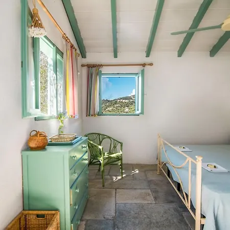 Вилла Kala.mia Charming Sea View *