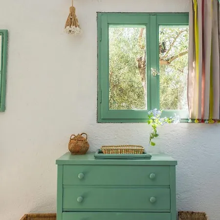 Kala.mia Charming Sea View Вилла