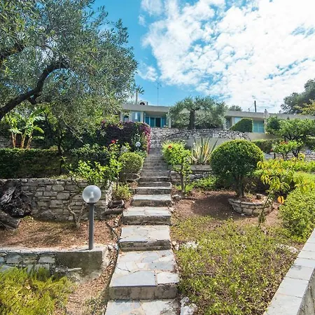 Villa Kala.mia Charming Sea View *