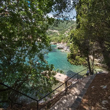 Kala.mia Charming Sea View Villa *